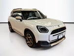 2026 MINI COUNTRYMAN Iconic