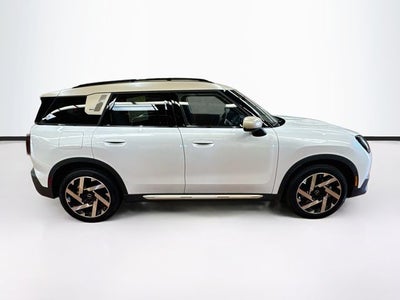 2026 MINI COUNTRYMAN Iconic
