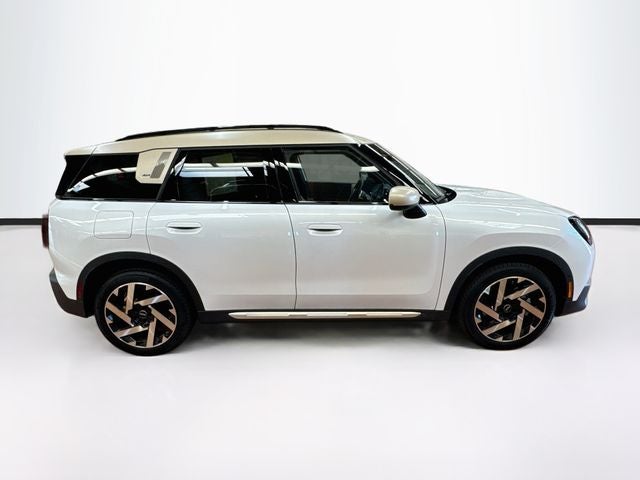 2026 MINI COUNTRYMAN Iconic