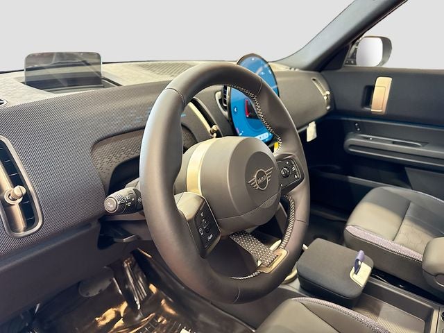 2027 MINI COUNTRYMAN SIGNATURE PLUS
