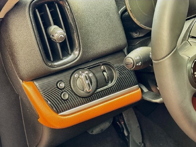 2024 MINI COUNTRYMAN Iconic
