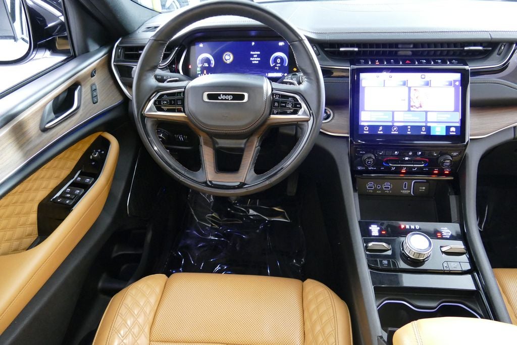 2023 Jeep Grand Cherokee Summit