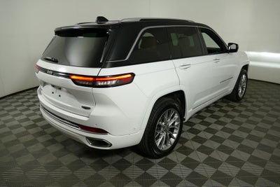 2023 Jeep Grand Cherokee Summit