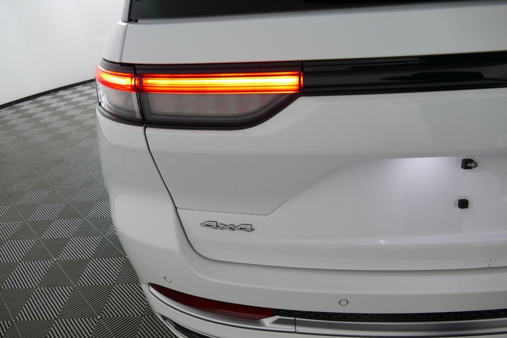 2023 Jeep Grand Cherokee Summit