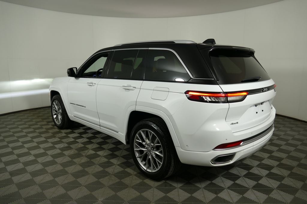 2023 Jeep Grand Cherokee Summit