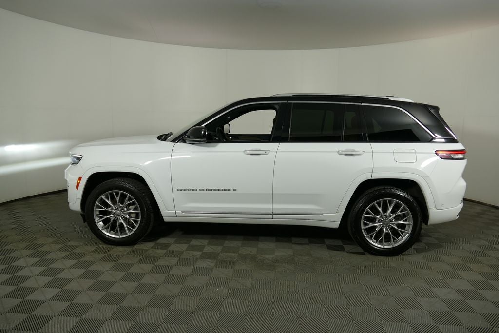 2023 Jeep Grand Cherokee Summit