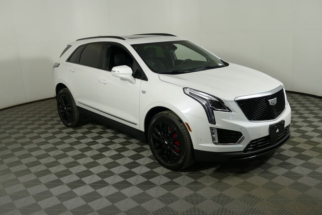 2025 Cadillac XT5 Sport
