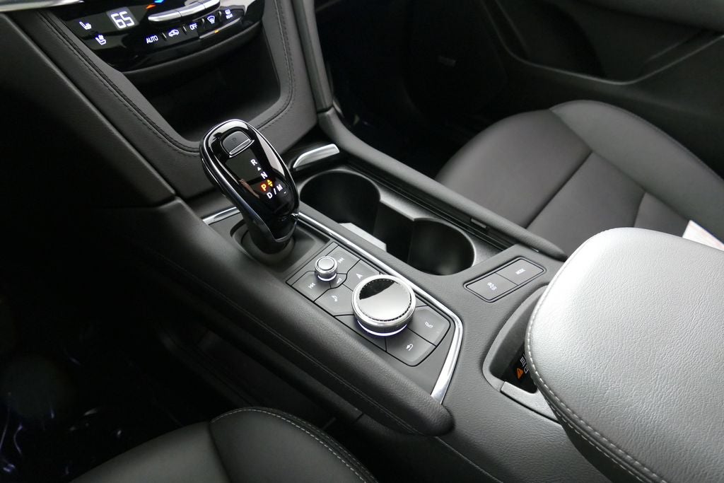 2025 Cadillac XT5 Sport