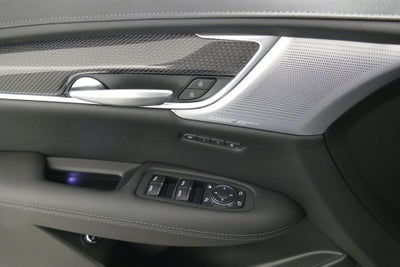 2025 Cadillac XT5 Sport