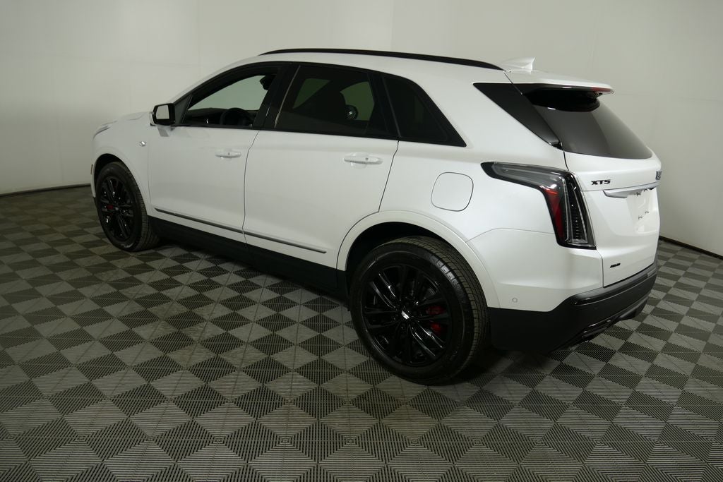2025 Cadillac XT5 Sport