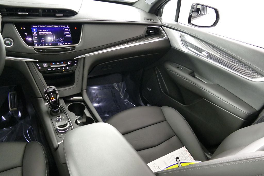 2025 Cadillac XT5 Sport