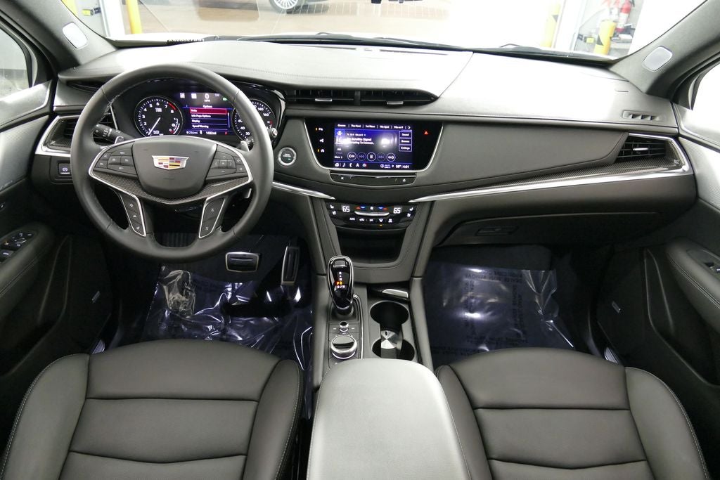 2025 Cadillac XT5 Sport