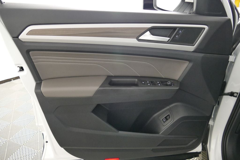 2023 Volkswagen Atlas SEL