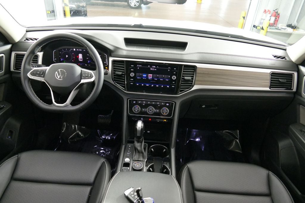 2023 Volkswagen Atlas SEL
