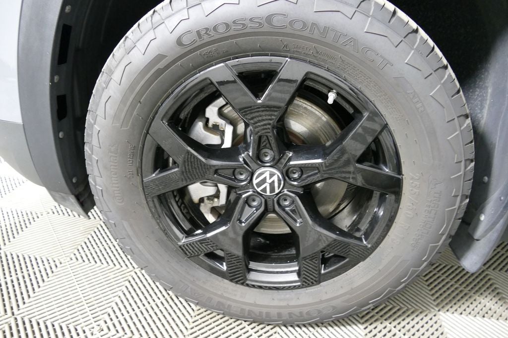 2024 Volkswagen Atlas 2.0T Peak Edition SE w/Technology