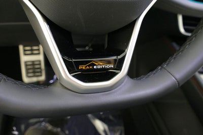 2024 Volkswagen Atlas 2.0T Peak Edition SE w/Technology