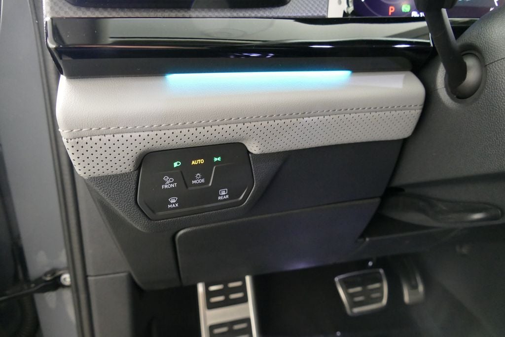 2024 Volkswagen Atlas 2.0T Peak Edition SE w/Technology
