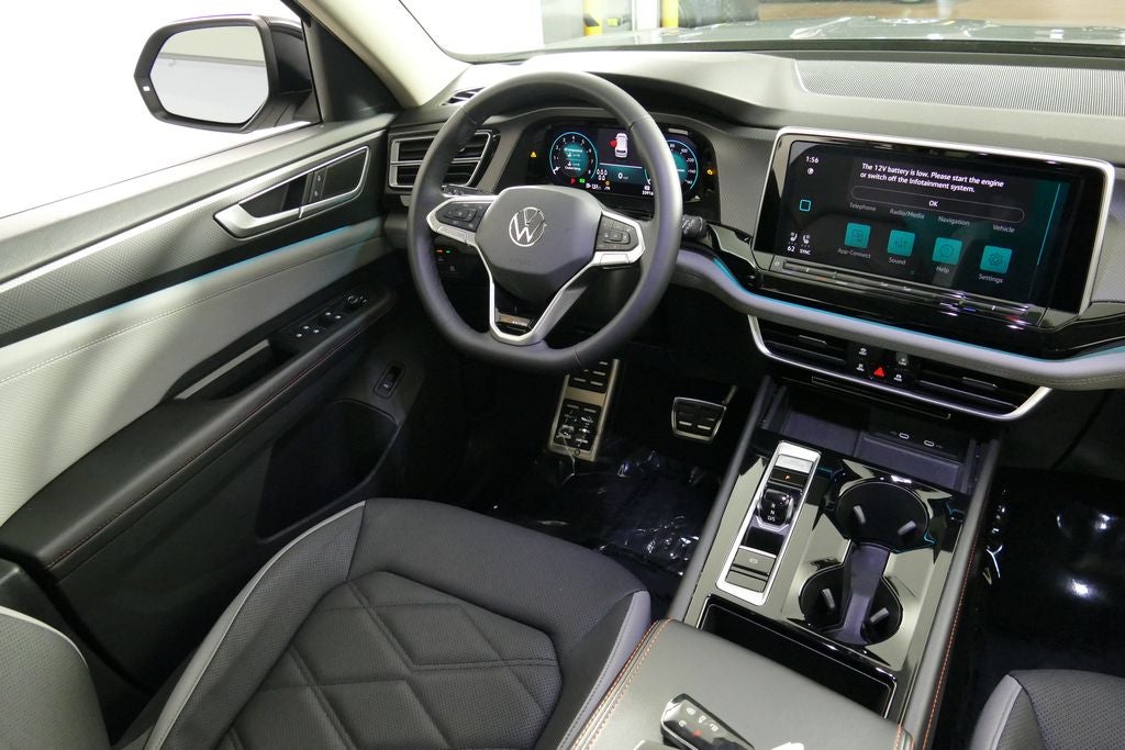 2024 Volkswagen Atlas 2.0T Peak Edition SE w/Technology