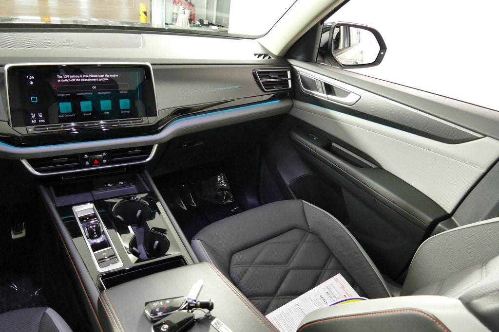 2024 Volkswagen Atlas 2.0T Peak Edition SE w/Technology