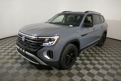 2024 Volkswagen Atlas 2.0T Peak Edition SE w/Technology
