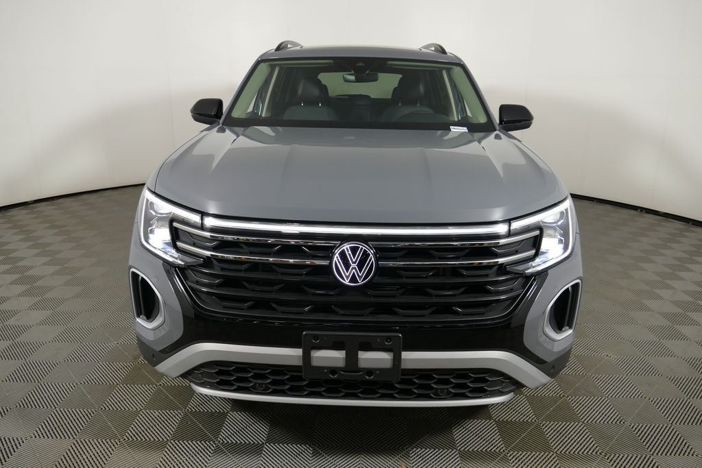 2024 Volkswagen Atlas 2.0T Peak Edition SE w/Technology