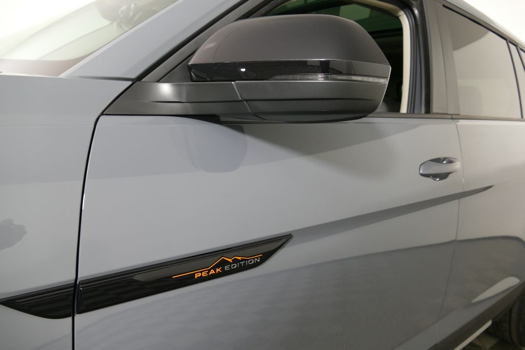 2024 Volkswagen Atlas 2.0T Peak Edition SE w/Technology