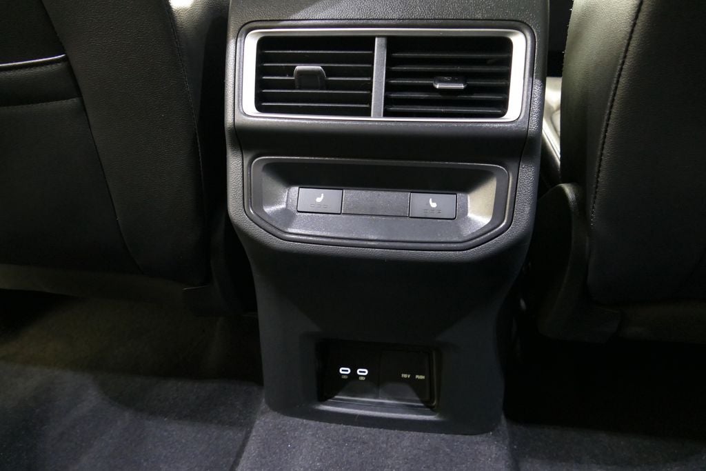2024 Volkswagen Atlas Cross Sport 2.0T SEL Premium R-Line