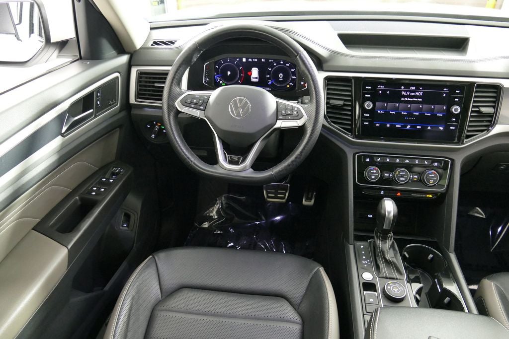 2022 Volkswagen Atlas 3.6L V6 SEL Premium R-Line
