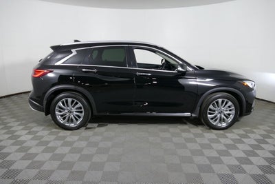 2023 INFINITI QX50 LUXE