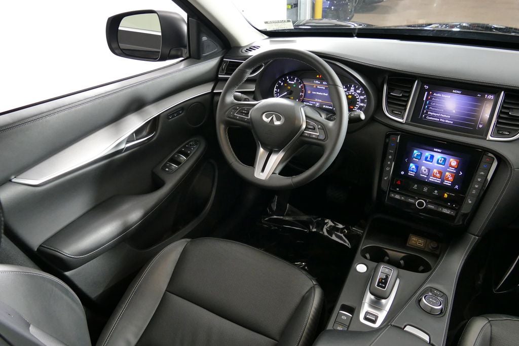 2023 INFINITI QX50 LUXE