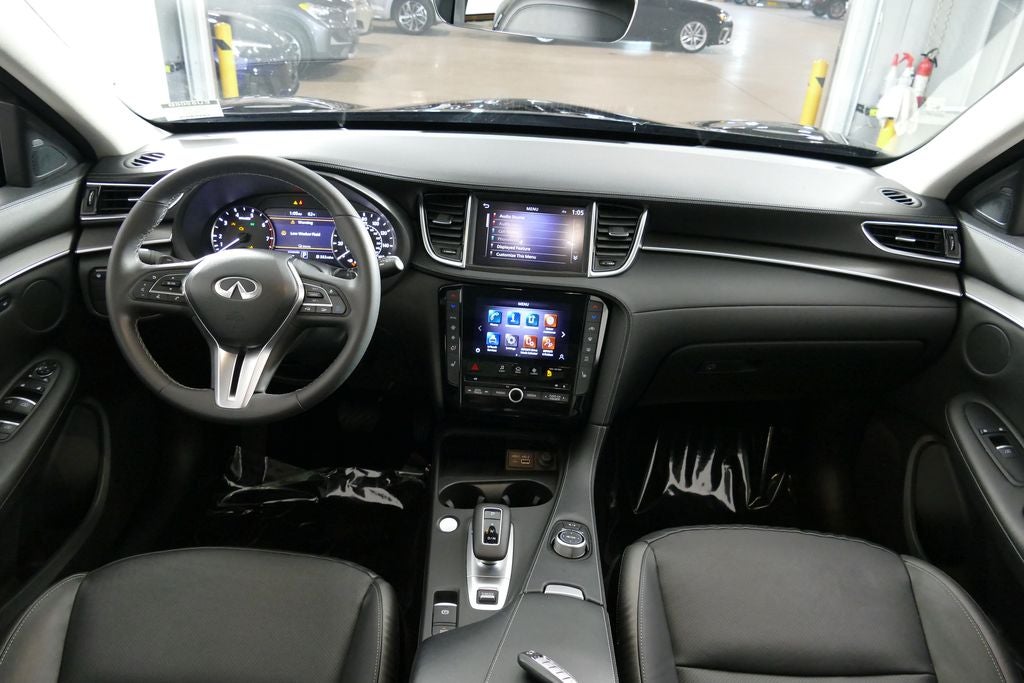 2023 INFINITI QX50 LUXE
