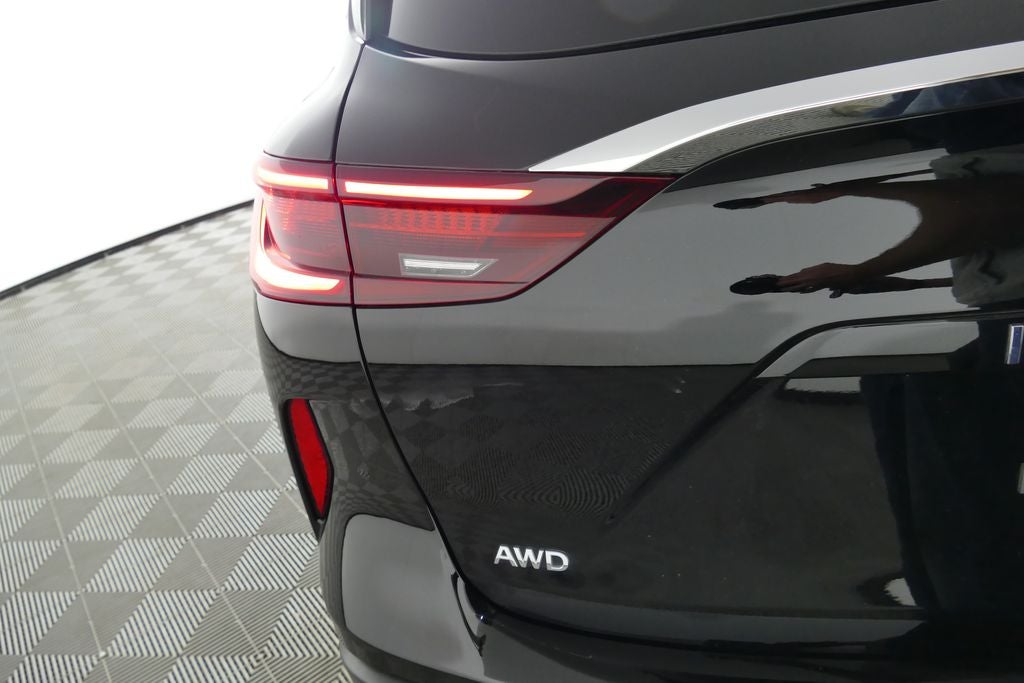 2023 INFINITI QX50 LUXE