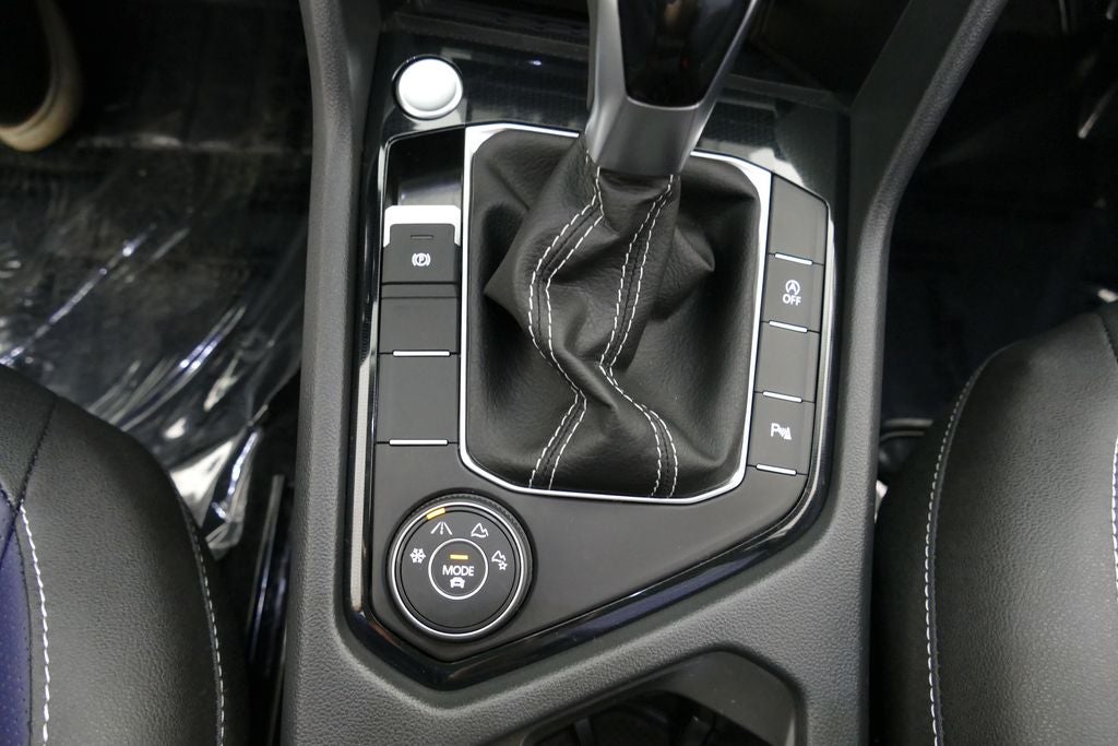 2025 Volkswagen Taos 1.5T SEL