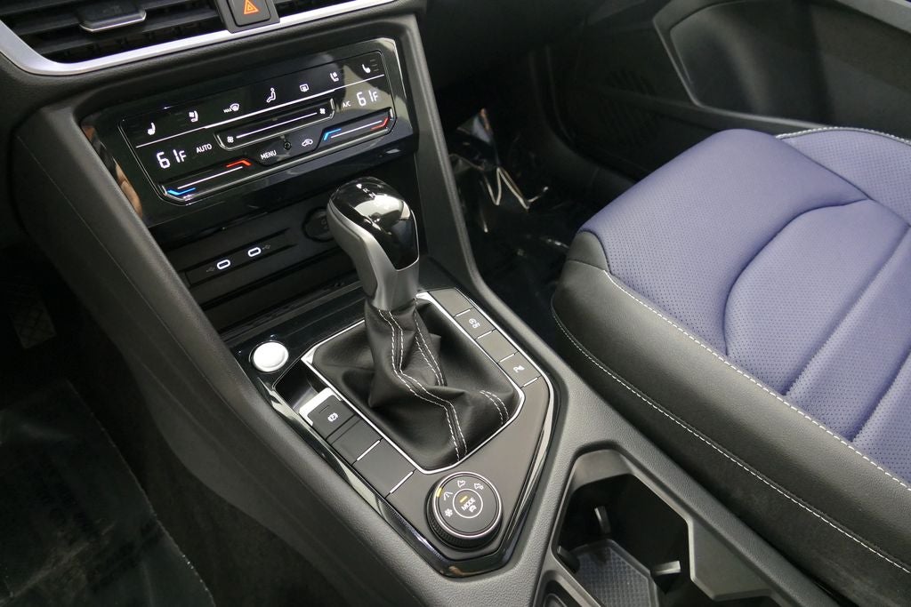 2025 Volkswagen Taos 1.5T SEL