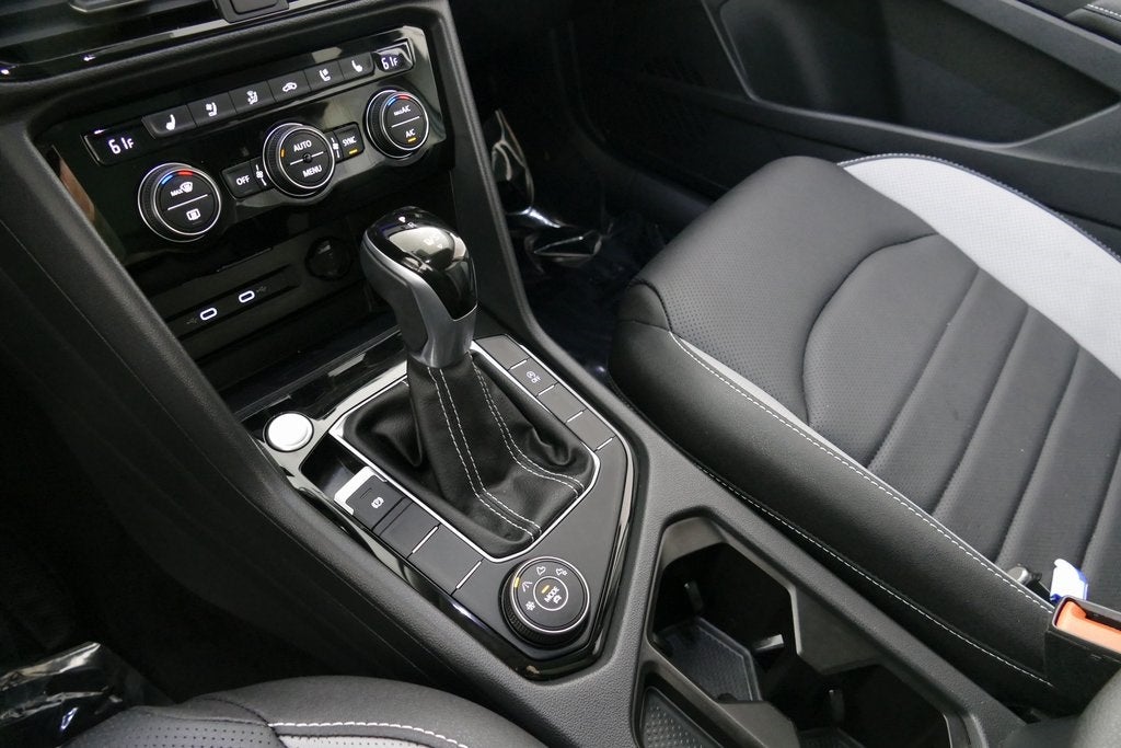 2024 Volkswagen Taos 1.5T SEL