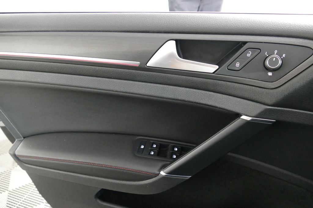 2020 Volkswagen Golf GTI 2.0T SE