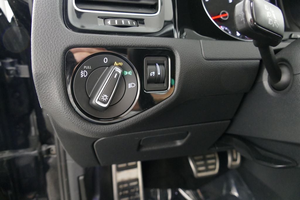 2020 Volkswagen Golf GTI 2.0T SE