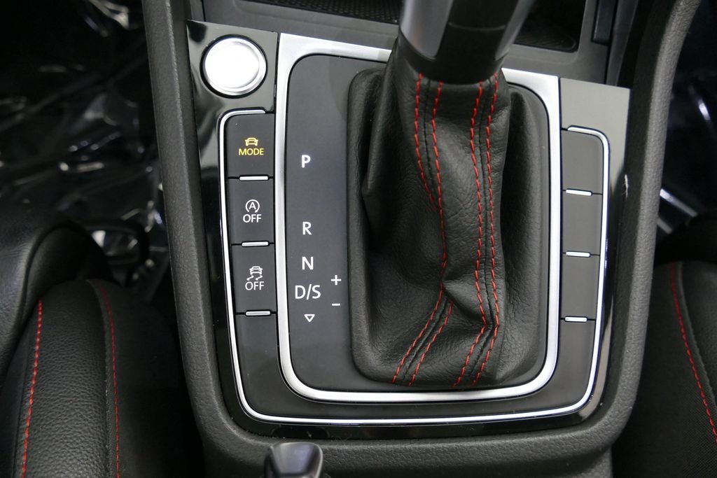 2020 Volkswagen Golf GTI 2.0T SE