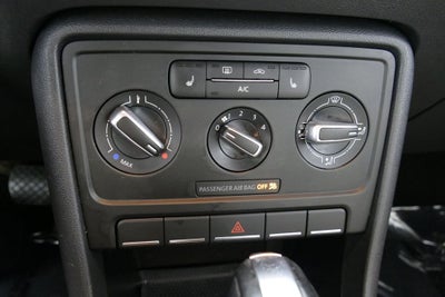 2015 Volkswagen Beetle 1.8T Classic