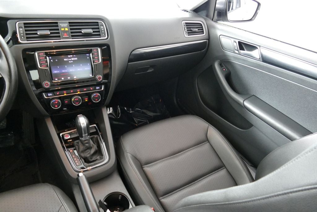 2017 Volkswagen Jetta 1.8T SEL