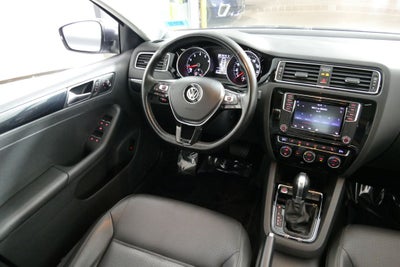 2017 Volkswagen Jetta 1.8T SEL