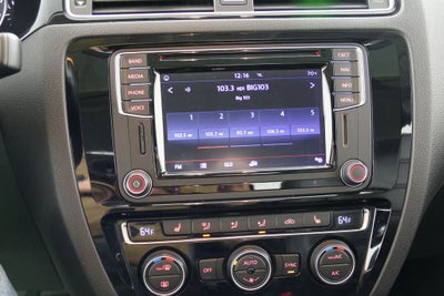 2017 Volkswagen Jetta 1.8T SEL