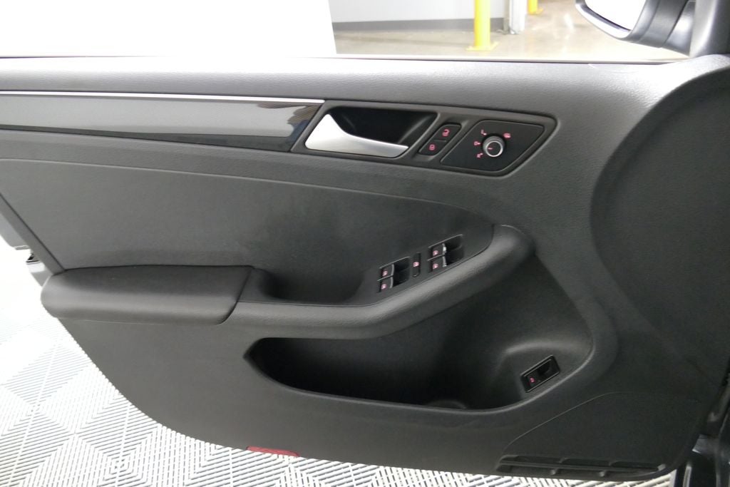 2017 Volkswagen Jetta 1.8T SEL