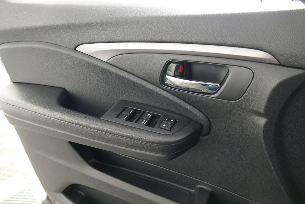 2016 Honda Pilot EX-L w/Rear Entertainment System