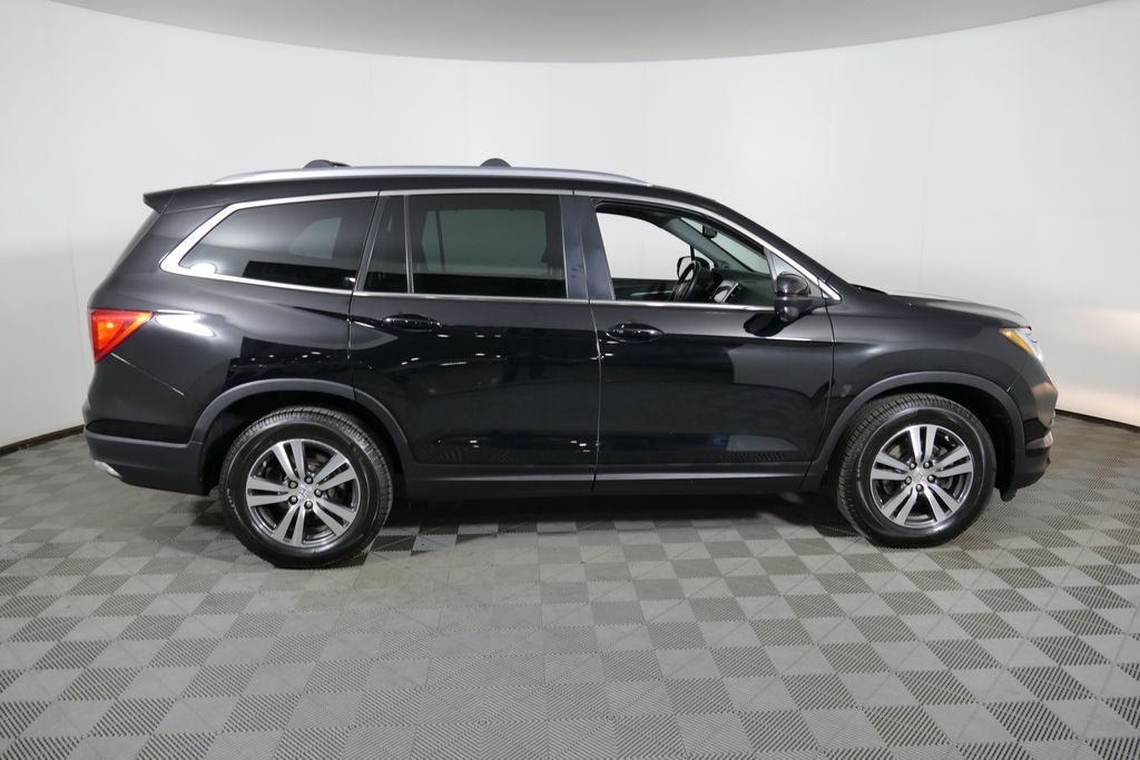 2016 Honda Pilot EX-L w/Rear Entertainment System