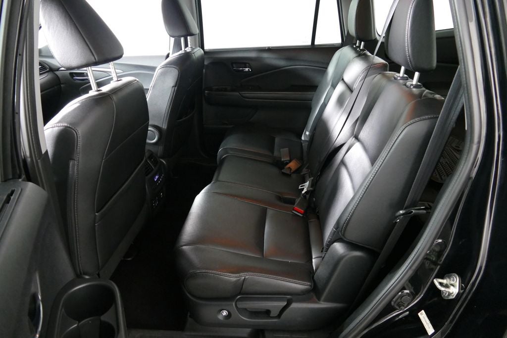 2016 Honda Pilot EX-L w/Rear Entertainment System