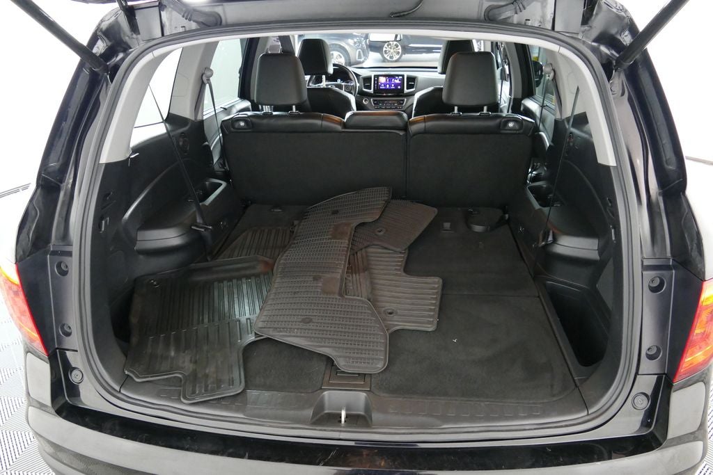 2016 Honda Pilot EX-L w/Rear Entertainment System