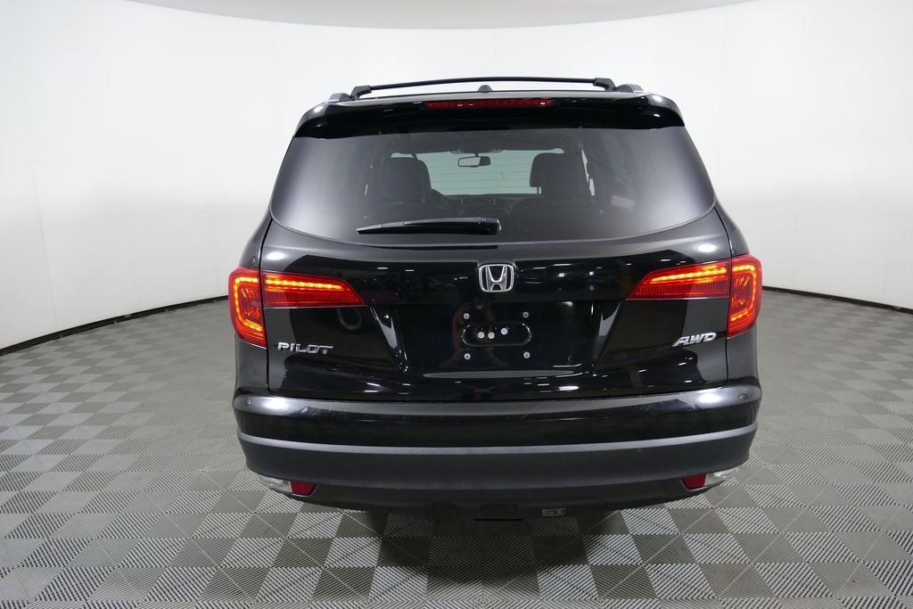 2016 Honda Pilot EX-L w/Rear Entertainment System
