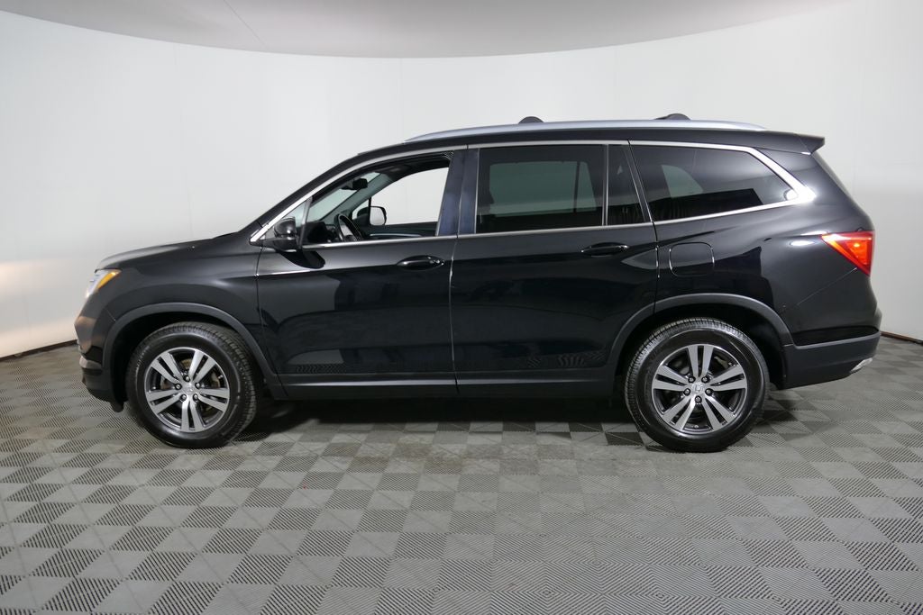 2016 Honda Pilot EX-L w/Rear Entertainment System