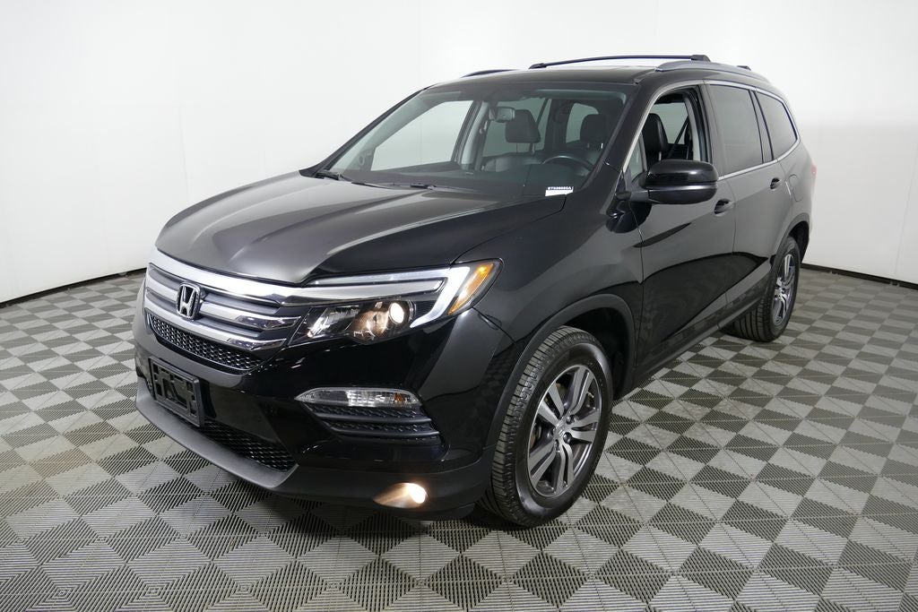 2016 Honda Pilot EX-L w/Rear Entertainment System